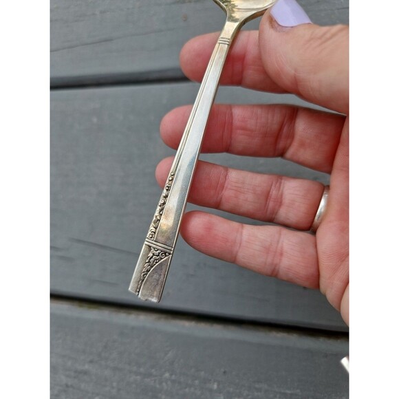 Oneida Nobility Plate, Caprice Silver Plate Silverware Spoon (1) - Picture 3 of 3